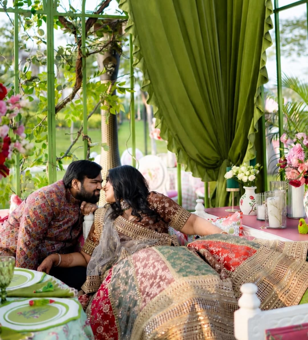 DFL floral décor